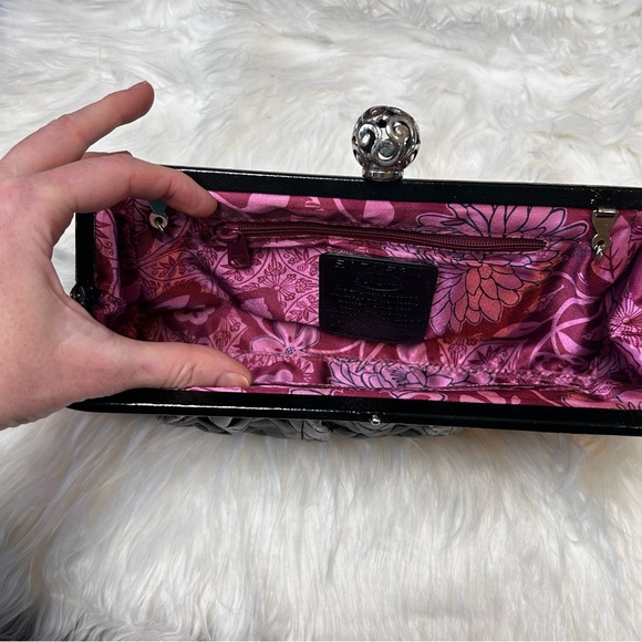 Brighton Black Textured Clutch with Elegant Design - Picture 2 of 6